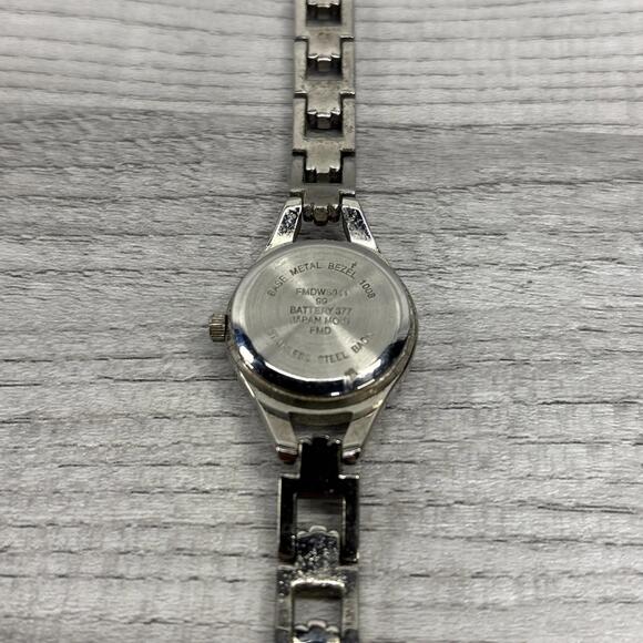 Women's Base Metal Bezel Watch 7 7/8 in. - Picture 7 of 11